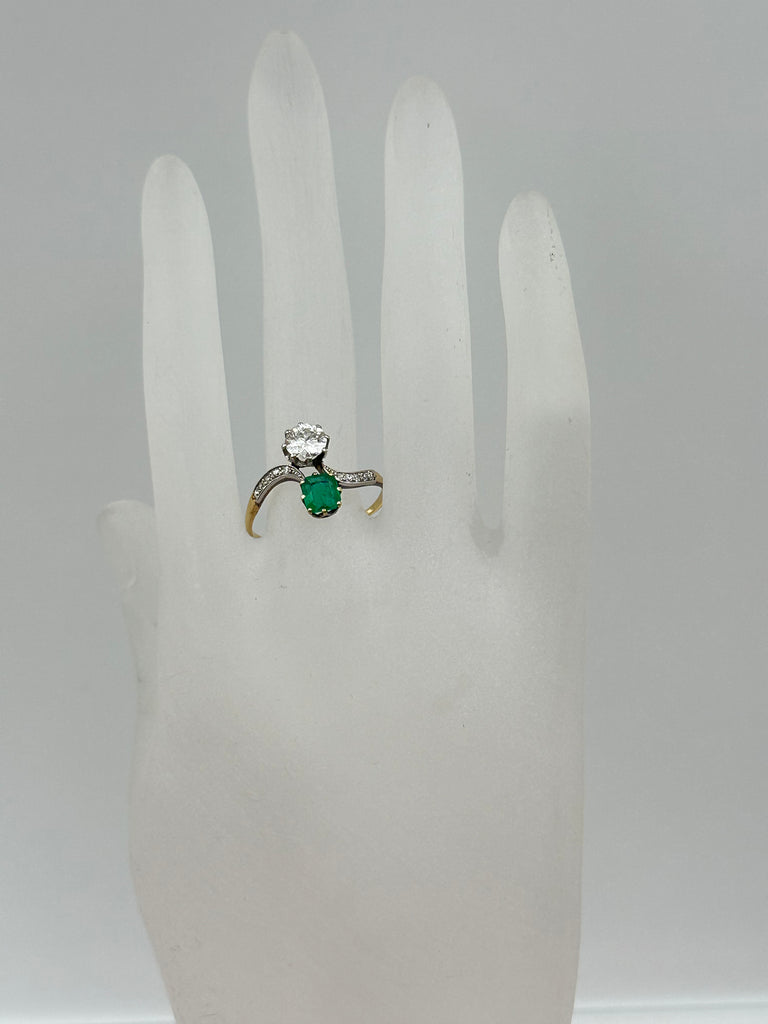 Art Déco Ring * 0,75ct. Diamant * 0,6ct. Smaragd * um 1920